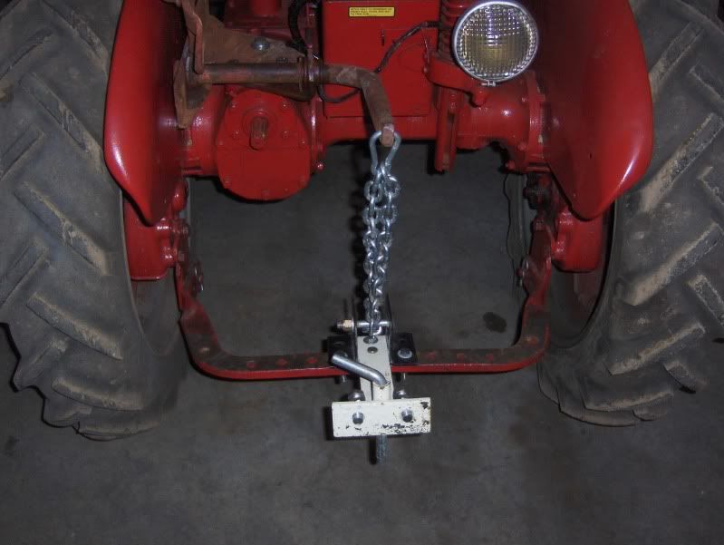 Sleeve Hitch to Fast Hitch Adapter Farmall Cub